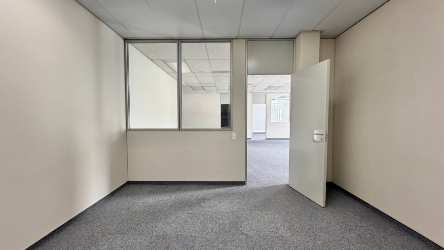 To Let Commercial Property for Rent in Somerset West Western Cape